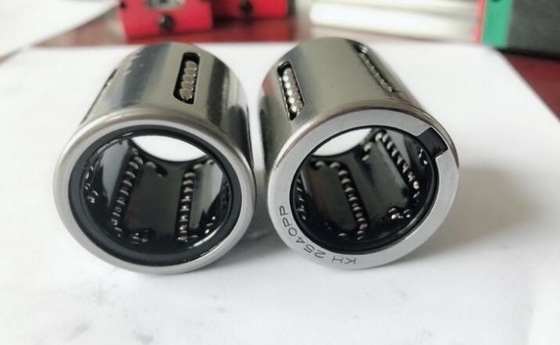 LM8UU Guincho linear de 8 mm CNC Rolamentos de esferas lineares para hastes