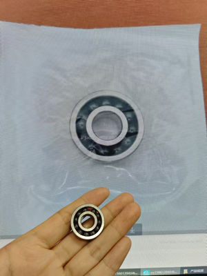 Performance estável Esferas de cerâmica Si3N4 D6002/608982 Rolamentos de cerâmica híbridos 15x32x9mm